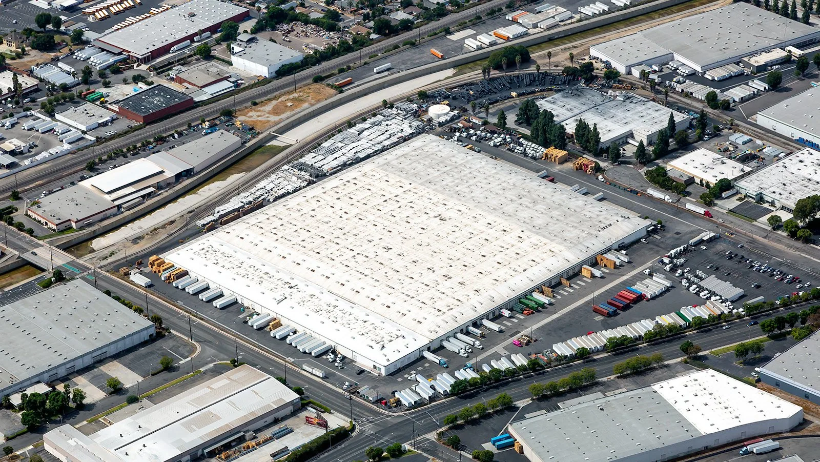 Multi-Site Commercial Roof Programs in Gainesville, FL